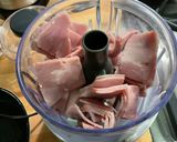 Une image de l'étape 2 de Paniers feuilletés jambon emmental tomates.