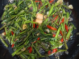 Tumis kangkung kering