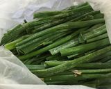 Foto del paso 1 de la receta: Salsa vegana tipo pesto de cebolla de verdeo