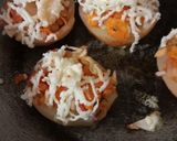 A picture of step 5 of Nacho potato basket.