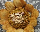 ફરાળી ભેળ ચાટ(Farali Bhel Chaat Recipe in Gujarati) રેસીપી સ્ટેપ2ફોટો
