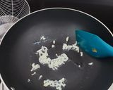 Foto langkah ke 2 dari resep Pokcoy Siram Bawang Putih.