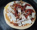 A picture of step 4 of Paneer Pizza.