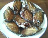Foto langkah ke 4 dari resep Ikan kapar goreng.