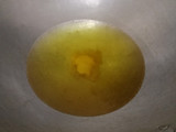 Peyek kacang hijau