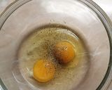 Egyszerű bundában készült, mustáros, csirkemell szeletek recept fázis 2 fotója