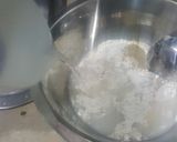 A picture of step 2 of Crispy Fried Mussels (Hoy Tod).