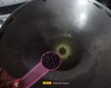 A picture of step 3 of Maharashtrian Kanda Poha.