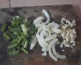 Foto langkah ke 3 dari resep Ayam Goreng Mentega.
