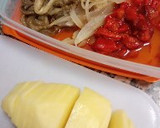 Foto del paso 1 de la receta: Muslo de pollo deshuesado con verduras asadas