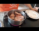 Foto del paso 4 de la receta Costilla de Cerdo Guisada con Pastelitos de Quinoa y Brócoli