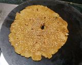 A picture of step 7 of Thalipeeth.