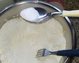 Foto del paso 1 de la receta: Rosca de jamón y queso sencilla