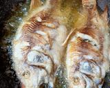 Foto langkah ke 2 dari resep Pesmol Ikan Nila Bumbu Kuning.