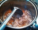 A picture of step 2 of Easy Lunch: Marugen Ramen-Style Pork Soba (Soy Sauce Flavor).