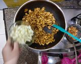 Foto langkah ke 7 dari resep Ayam Jamur untuk Bakmi / Nasi Tim 蘑菇鸡用于面条或团队米饭.