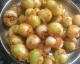 A picture of step 2 of Gujarati style Ripe Gumberry sabzi.