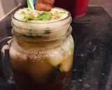 A picture of step 2 of Sugarcane juice with mint.