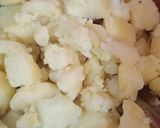 A picture of step 4 of Rasedaar aloo.