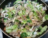 A picture of step 3 of Quick and Light Japanese-Style Seafood Yaki Udon (10 Minutes).