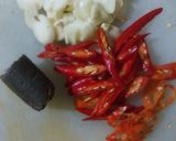 Foto langkah ke 1 dari resep Ca Kangkung ala Chinese resto.