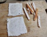 मटार चीज ट्रॅंगल्स (Matar Cheese Triangle Recipe In Marathi) रेसिपी स्टेप 3 फोटो 