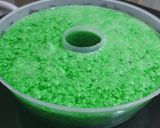 Foto langkah ke 4 dari resep Puding Pandan Lumut.