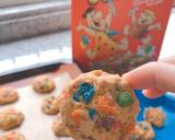 Foto langkah ke 5 dari resep Fruity Pebbles Cookies.