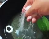 Foto del passaggio 2 della ricetta Conserva di peperoni alla Manta