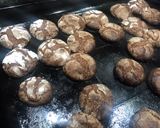Foto del paso 8 de la receta: Galletas craqueladas de chocolate 🍫♥️