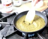 Foto del paso 1 de la receta: Quesito en salsa verde