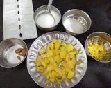 A picture of step 1 of Mango dryfruits lassi.