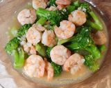 Foto langkah ke 8 dari resep Udang Brokoli Saus Tiram.