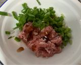 รูปขั้นตอนการทำที่ 2 ของ ไข่ผัดหมูสันคอสไลด์