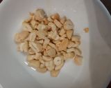 A picture of step 2 of Chana Dal Halwa.