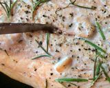 Foto del paso 11 de la receta: Salmón a la "piastra di sale" ligeramente ahumado