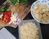 Foto langkah ke 1 dari resep Krecek Oseng Kecap.