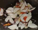 Foto langkah ke 1 dari resep Tumis Labu Air Soun.
