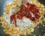 સેઝવાન ચાઉમીન (Scehzwan Chowmein recipe in gujarati) રેસીપી સ્ટેપ6ફોટો