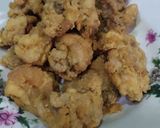 Foto langkah ke 2 dari resep Ayam Goreng Saus Mentega (ala chinese food) bydeesawitri.