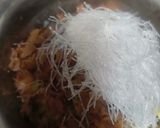 A picture of step 1 of Vietnamese Fried Spring Rolls with Beef Filling.