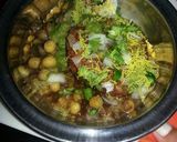 A picture of step 2 of Ragda patties.