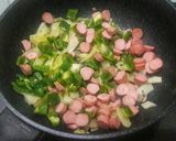 Foto langkah ke 1 dari resep Sausage Mozaru.