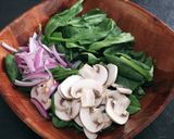 Foto del paso 3 de la receta: Ensalada con pollo