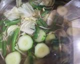 Foto langkah ke 3 dari resep Sayur Asem Kangkung Khas Surabaya.