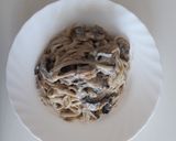 Foto del paso 4 de la receta: Tallarines con nata y queso roquefort
