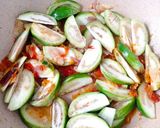 Foto langkah ke 2 dari resep Cumi Asin Terong Pedas.