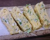 A picture of step 5 of Delicious and Easy! Shirasu and Green Onion Tamagoyaki.