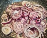 Lilahagymás - szalonnás nokedli recept fázis 3 fotója