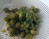 Foto del paso 1 de la receta: Macarrones con champiñones y coles de Bruselas